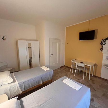 Hotel Parini Cesano Boscone Eksteriør bilde