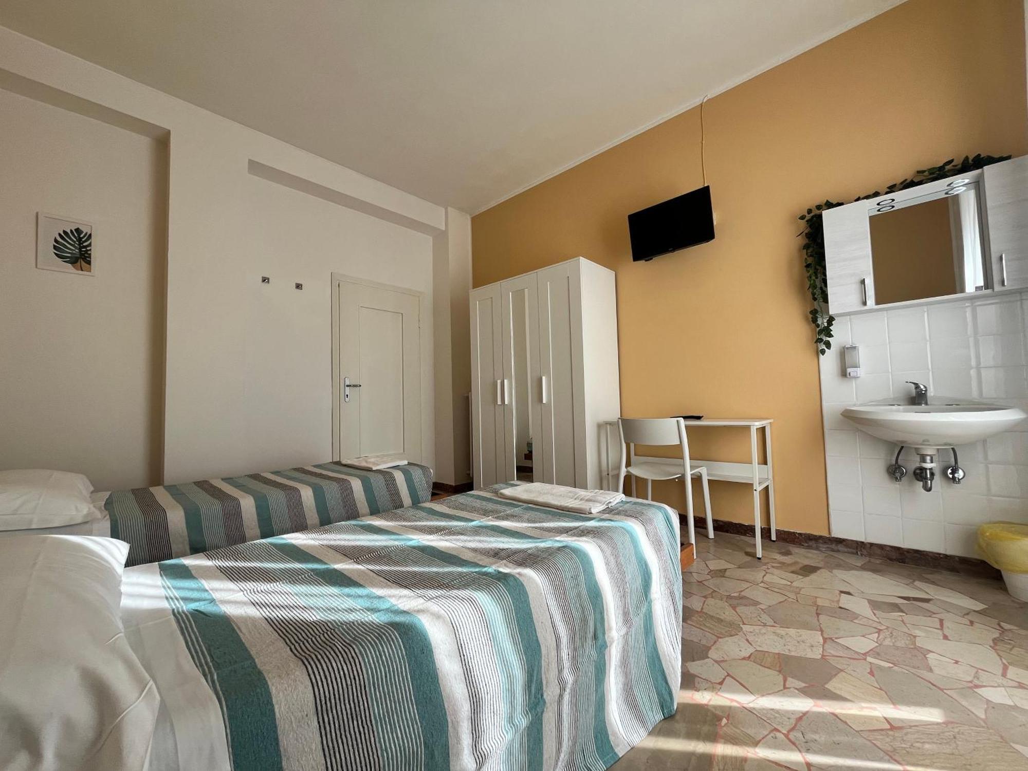 Hotel Parini Cesano Boscone Eksteriør bilde